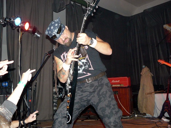 img00017.jpg