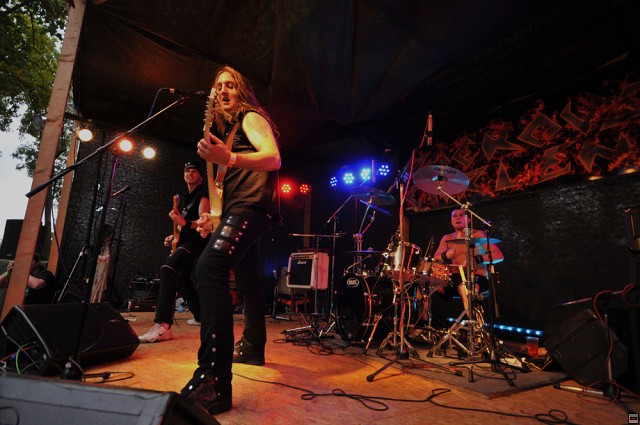 img00070.jpg